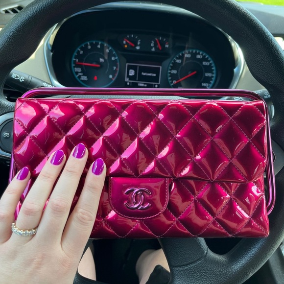 CHANEL RARE VINTAGE CLUTCH - Picture 5 of 16